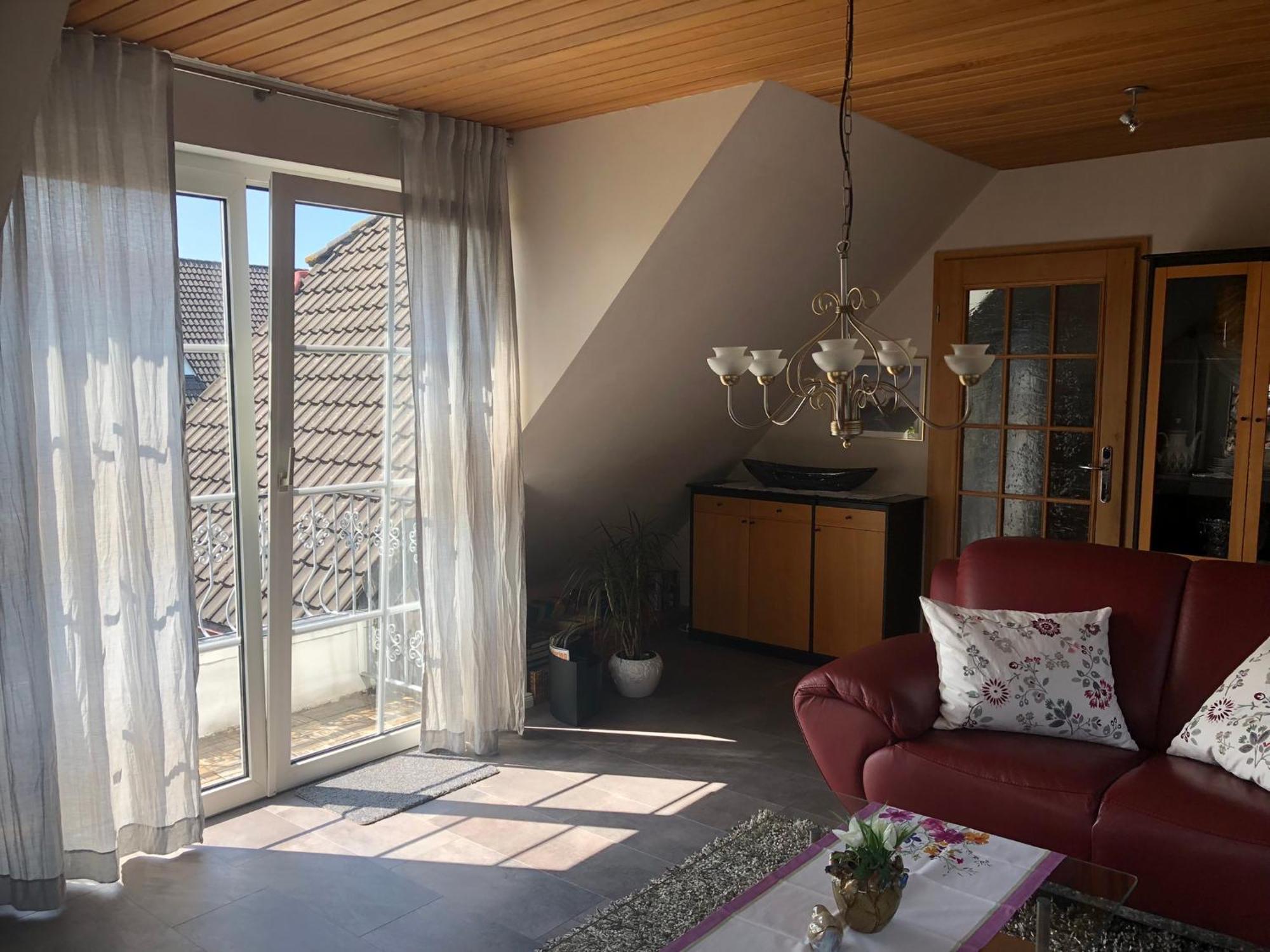 Wohlfühlen in gepflegter 70 qm Oberwohnung Marienhafe Exterior foto